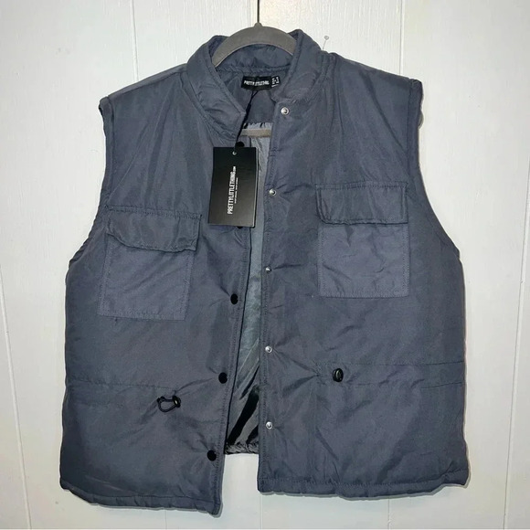 NWT SZ 12 CHARCOAL POCKET FRONT TOGGLE WAIST W/ POCKET Vest Pretty Little Thing - Picture 1 of 4